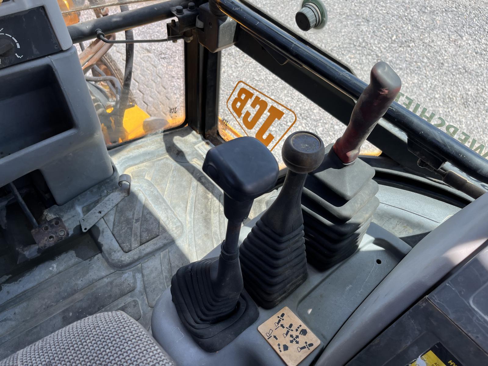 ./imagenes/INVOICE/2019/15507/JCB 214 SERIES 3 (15).JPG